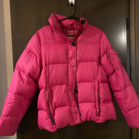 Hot pink puffer coat - Picture 1 of 6